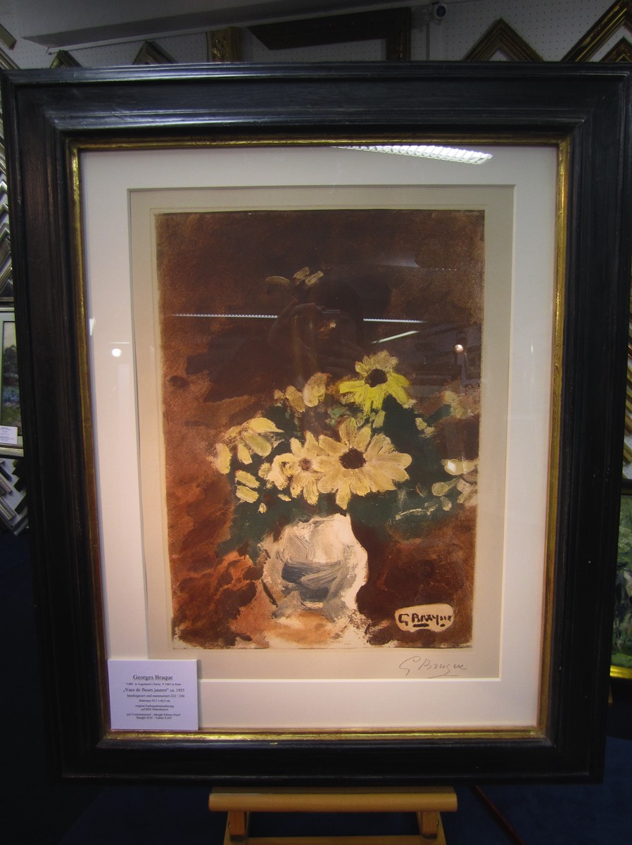 Vase de fleurs jaunes